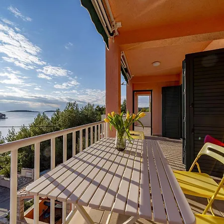 Gorgeous In Karbuni With Wifi 公寓