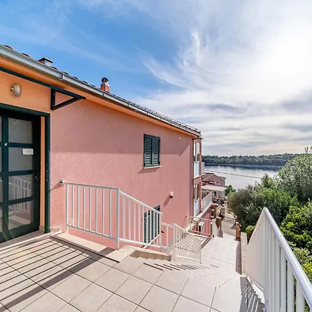 Gorgeous In Karbuni With Wifi * Potirna