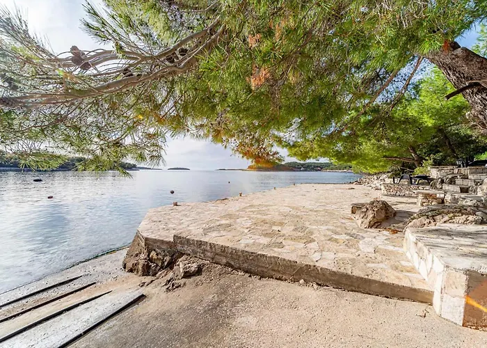 公寓 Gorgeous In Karbuni With Wifi